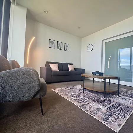 Central Park Of Melbourne Apartments Exterior photo